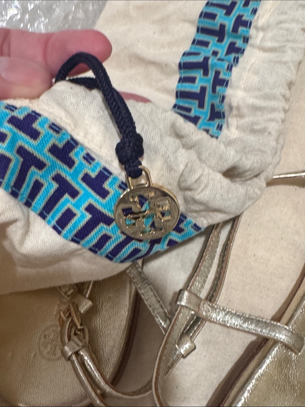 Tory Burch Spark Gold Logo Capri  T-Strap Sandals, 5 - Picture 4 of 4